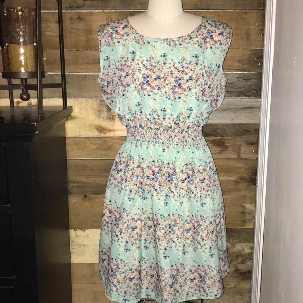 🤩Liva Girl Light Green/Pink Dress!